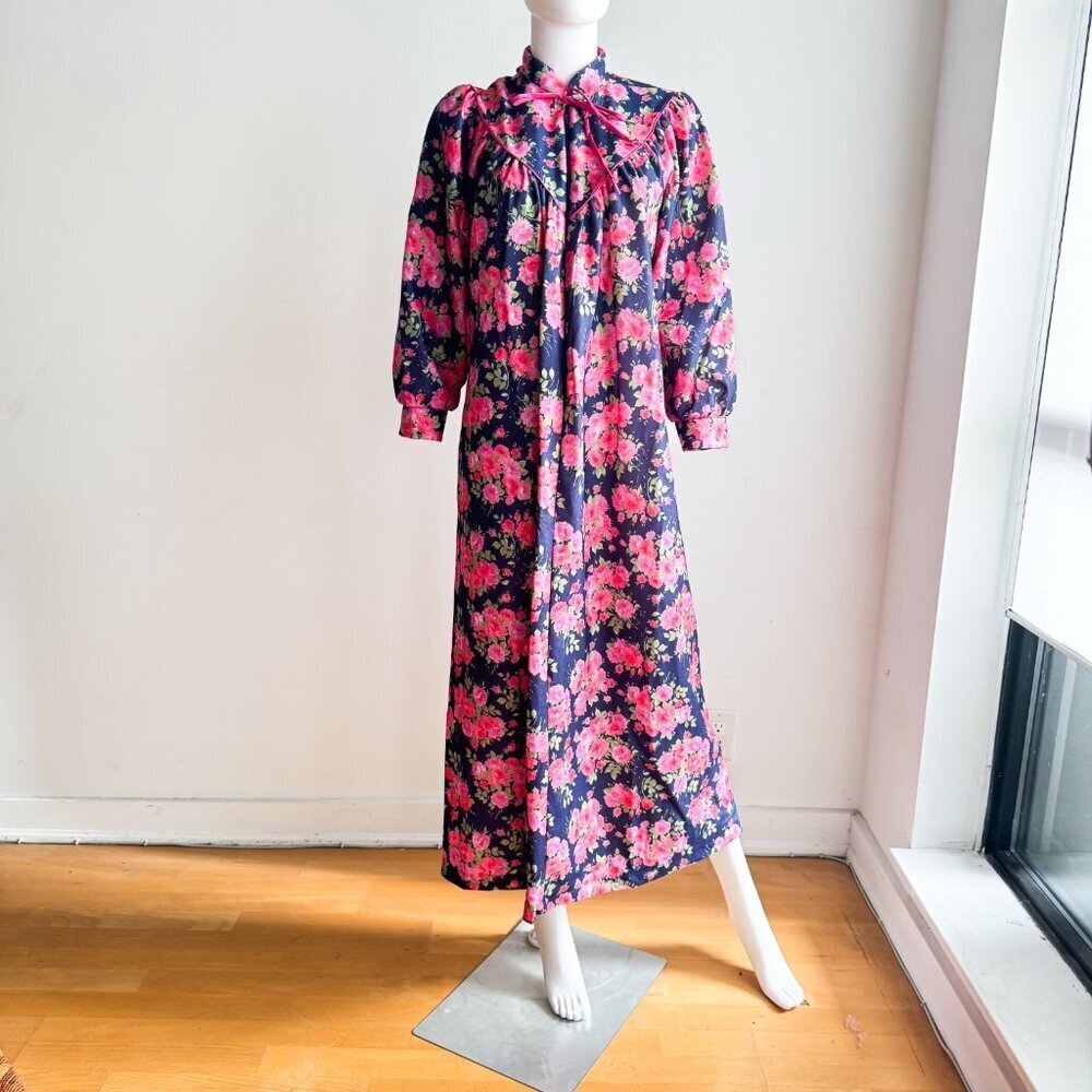 Vintage Hamilton Blue Pink Florals Long Sleeve Nightgown M - Picture 4 of 8